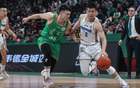 北京首钢功勋老将合同到期即将告别赛场，本赛季场均贡献3分2次助攻，职业生涯辉煌落幕引球迷不舍，未来动向备受关注